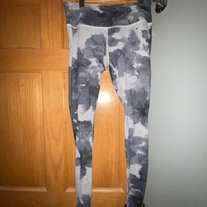 Lululemon Black and Grey Full Length Leggings